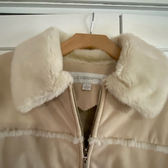 Vintage Liz Claiborne Heavy Coat (Final Price) - Picture 4 of 8